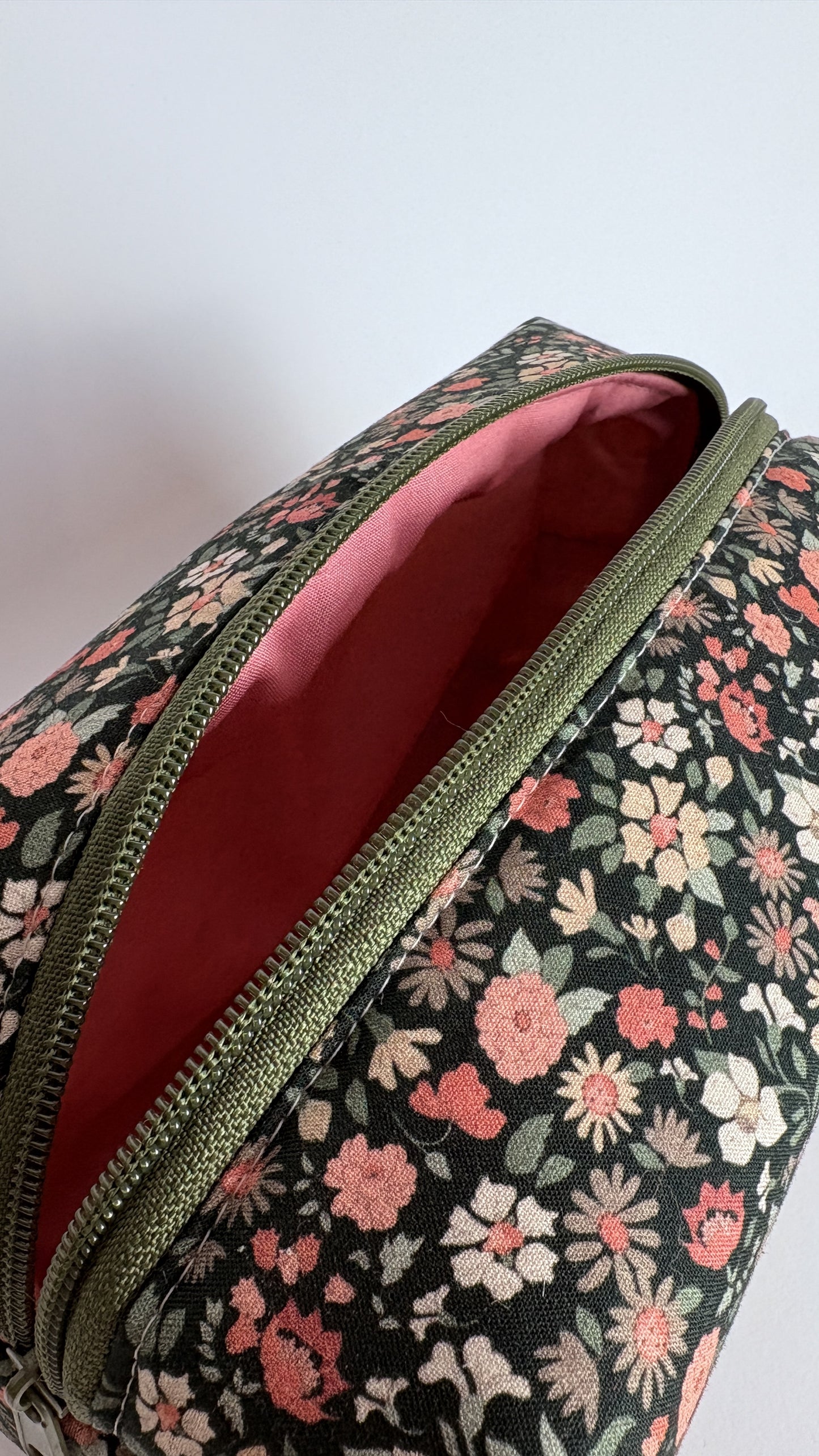 Trousse de toilette de voyage Bridgerton