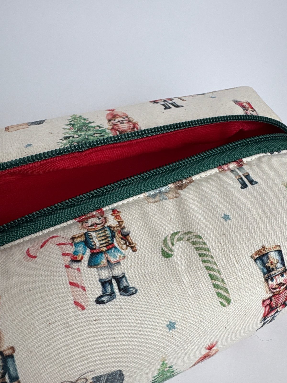 Neceser viaje cascanueces - Bookmima